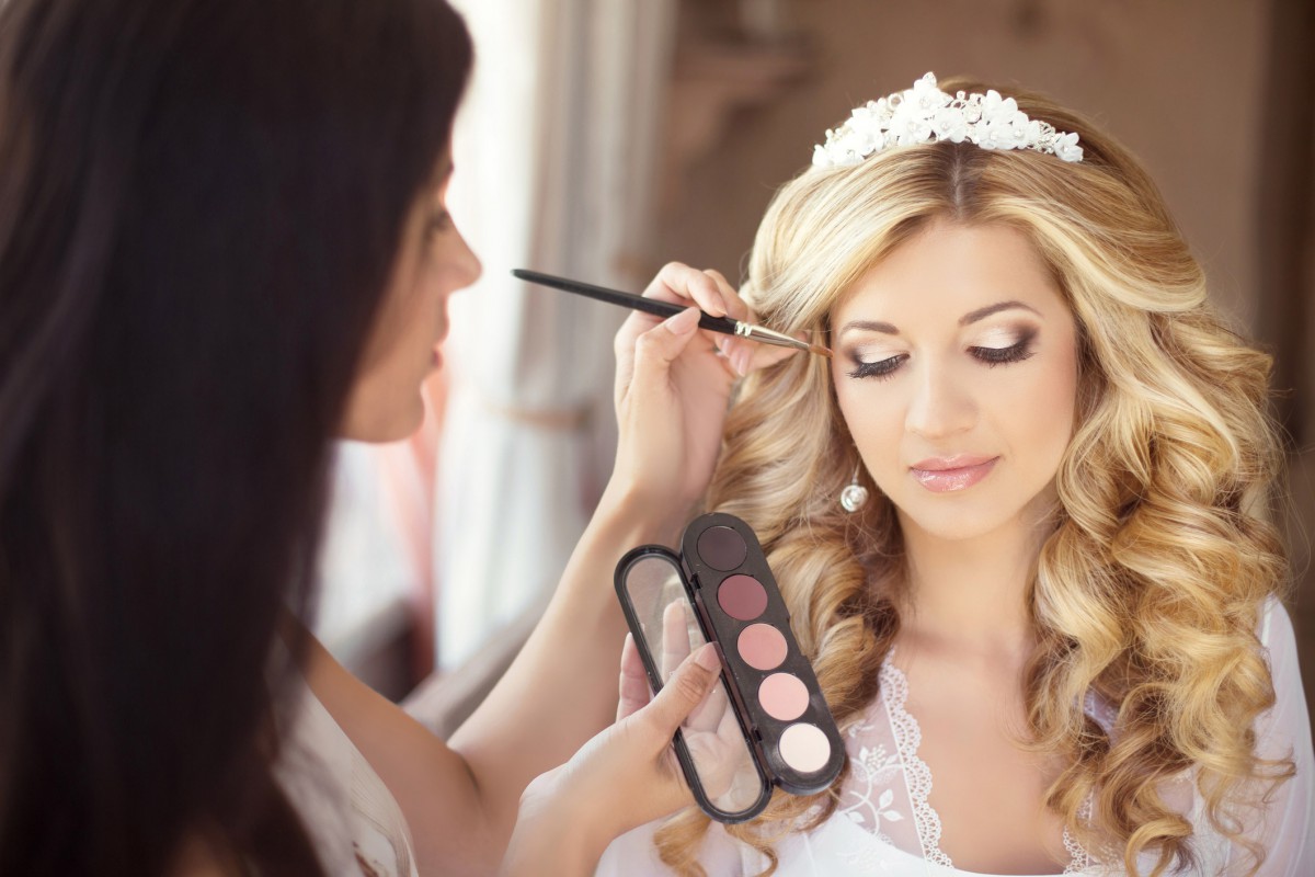 Makeup And Hairdo Ideas For Brides